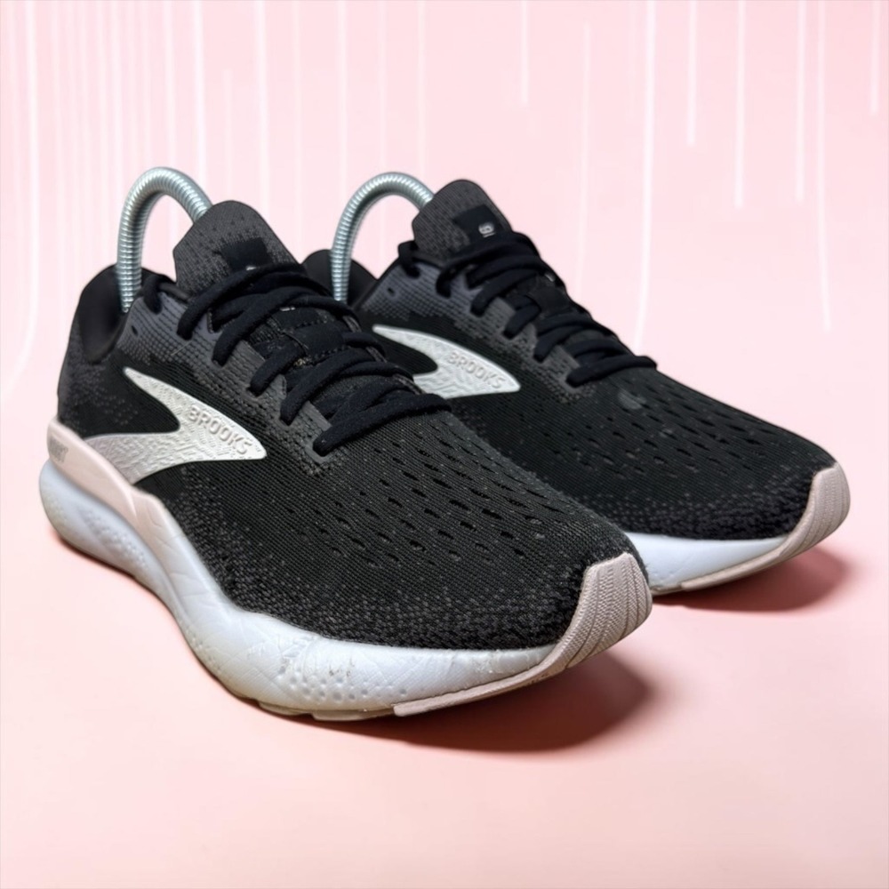 Brooks Ghost 16 Running Shoes Womens 7 Black Pearl Peach Neutral Sneakers